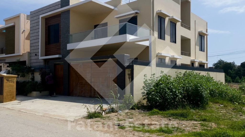 300 SQ Yard Bungalow for Sale in DHA Phase 7 Karachi