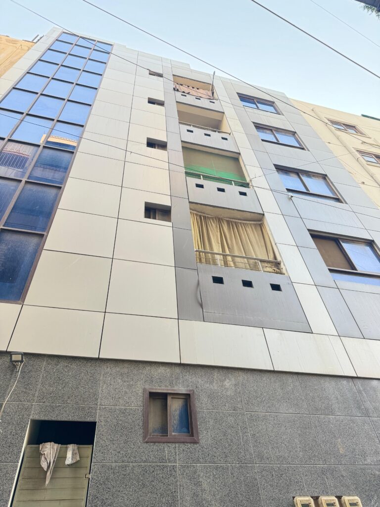 200 Yards Apartment For Rent Big Nishat Commercial