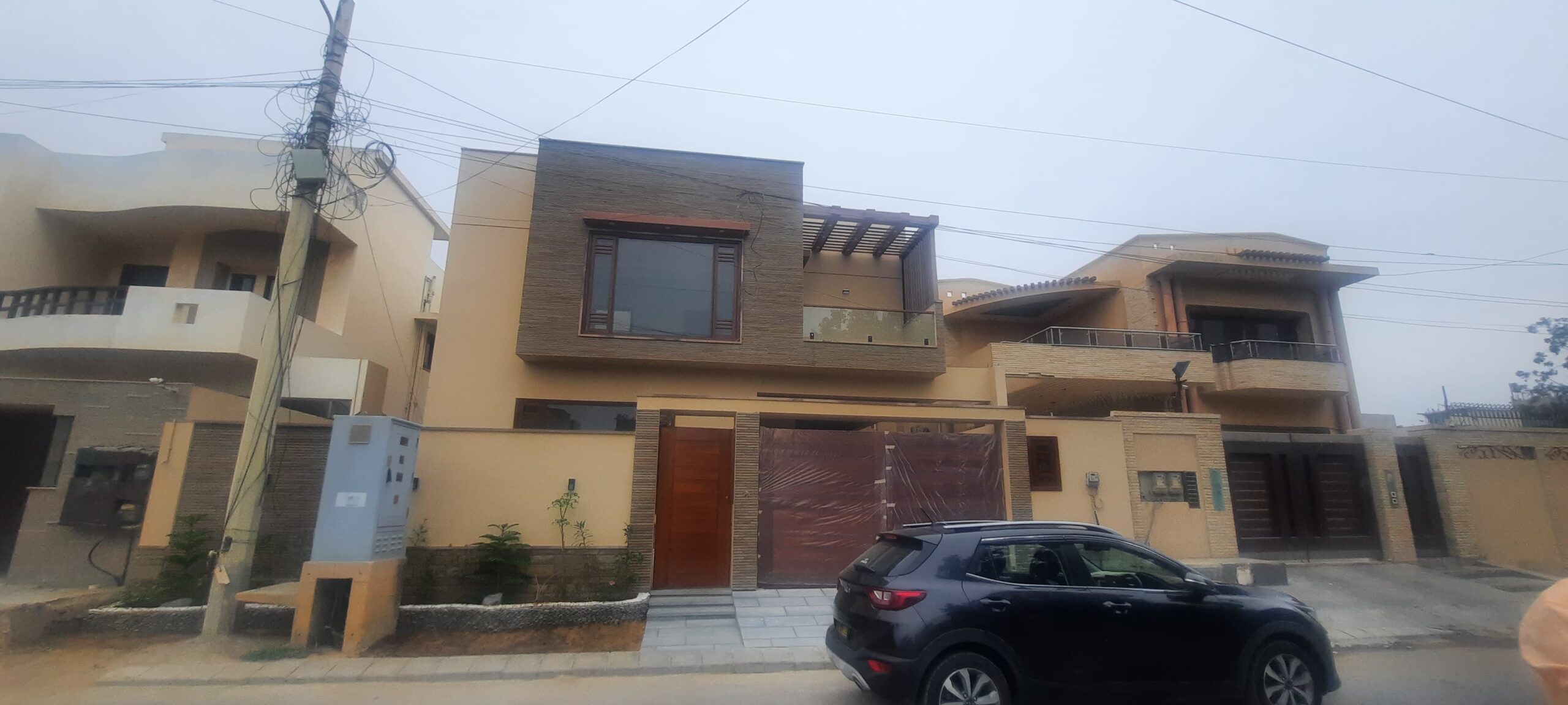 500 Sqft Bungalow For Sale DHA Phase 8 Zone A